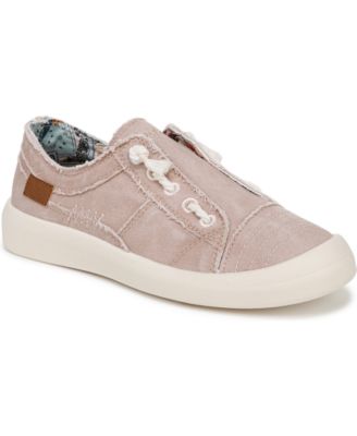 Women's Beachside Round Toe Slip On Sneakers