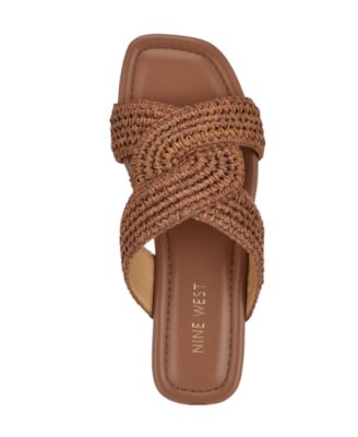 人気★【NINE WEST】Quara Slip-On Flat Casual サンダル Quara Flat Sandals – Nine West