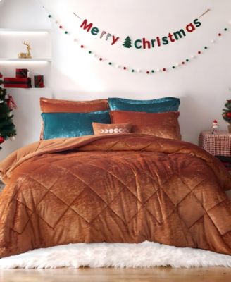 Intelligent Design Felicia Velvet 4-Pc. Comforter Set, Full/Queen