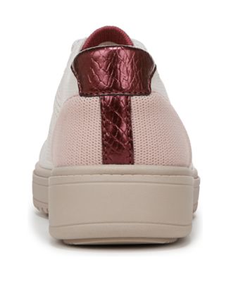 Women's Vip Washable Court Inspired Lace Up Platform Sneakers