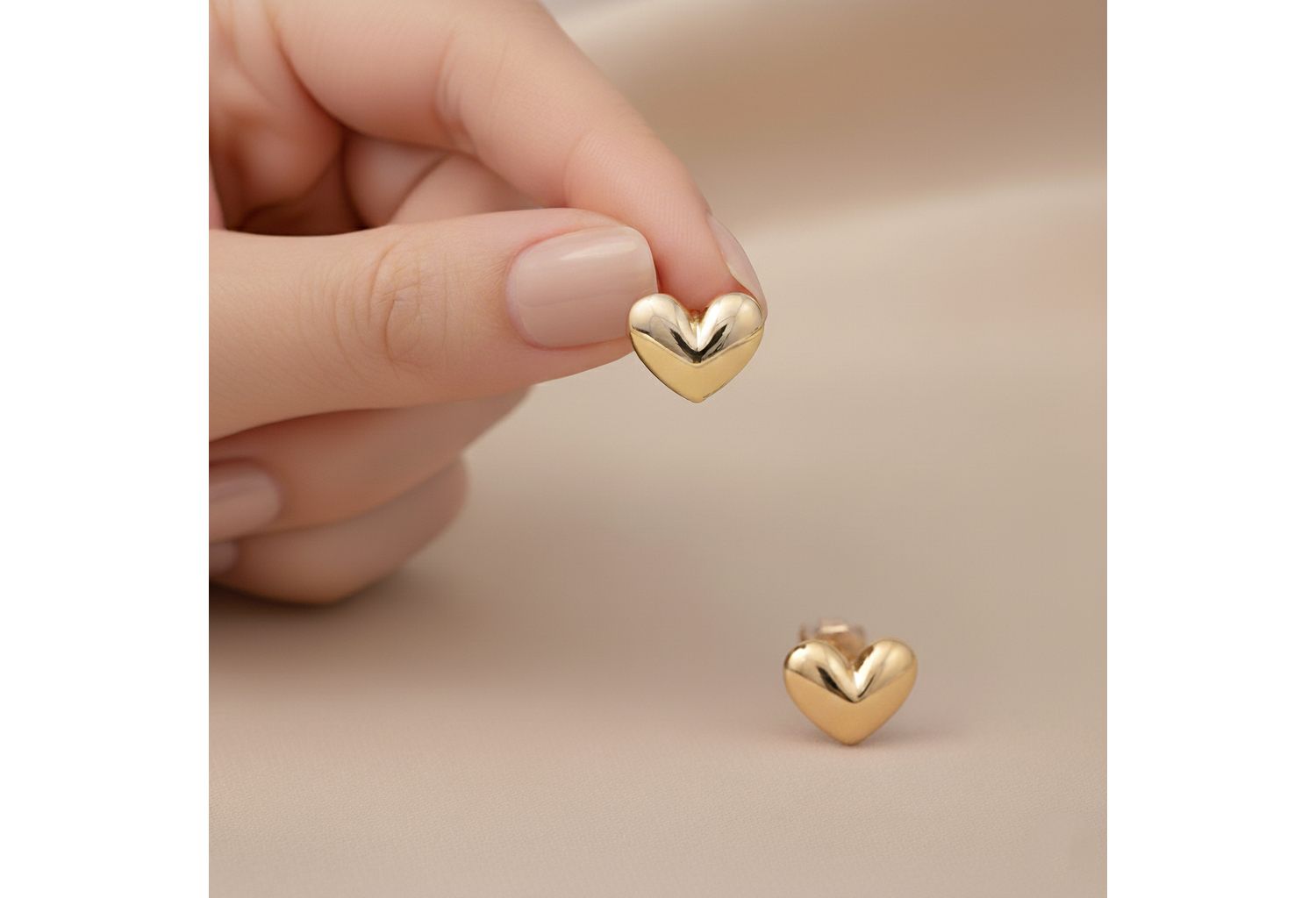Minimalist High-Polish Puffy Heart Dainty Stud Earrings
