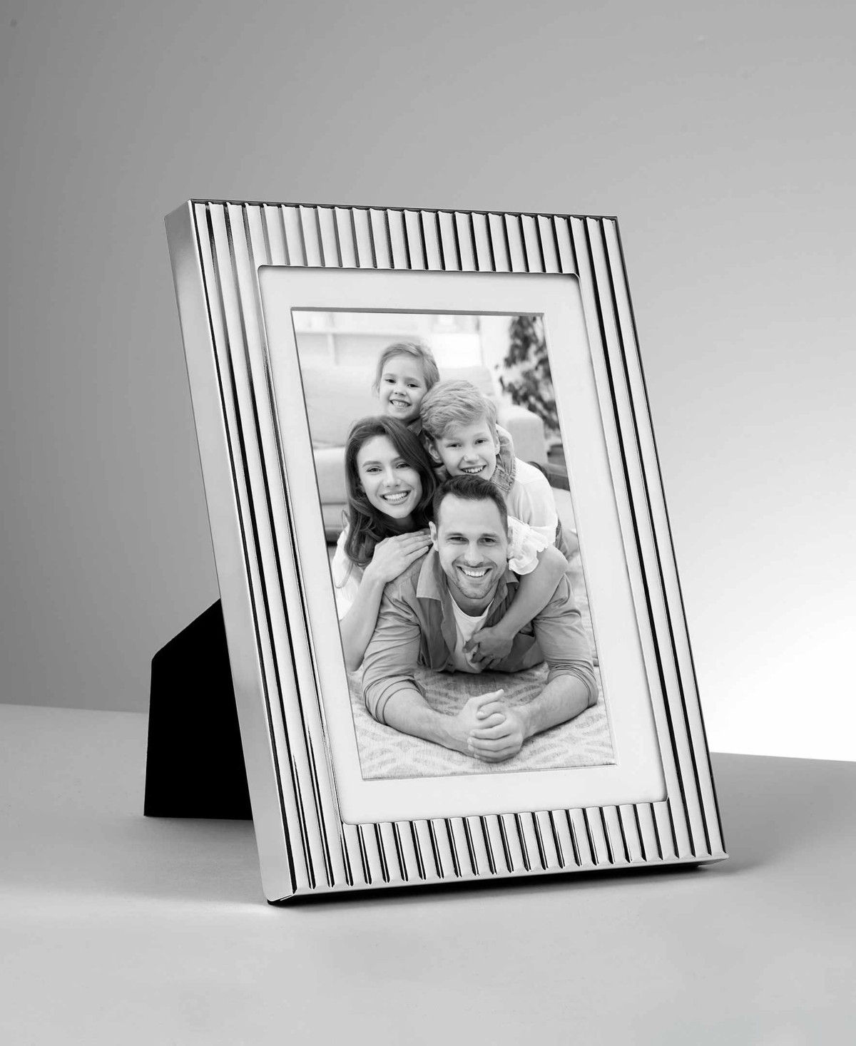 Philip Whitney Kelly Metal Picture Frame, 5" X 7" In Silver