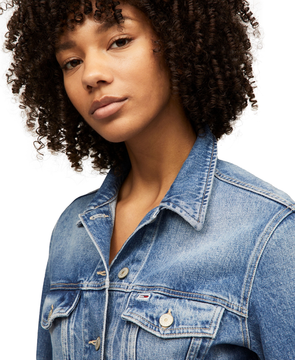 TOMMY JEANS WOMEN'S LOGO-BACK DENIM TRUCKER JACKET 