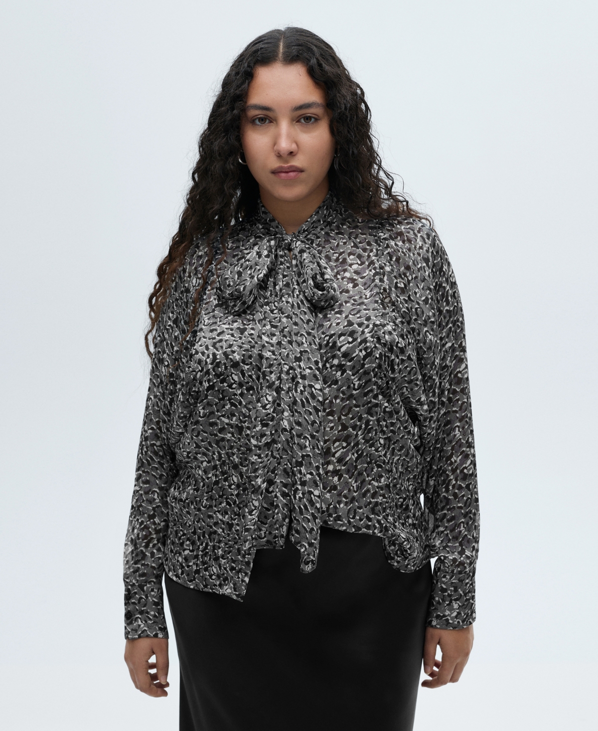 Mango Leopard-print Blouse With Collar And Bow Black In Black
