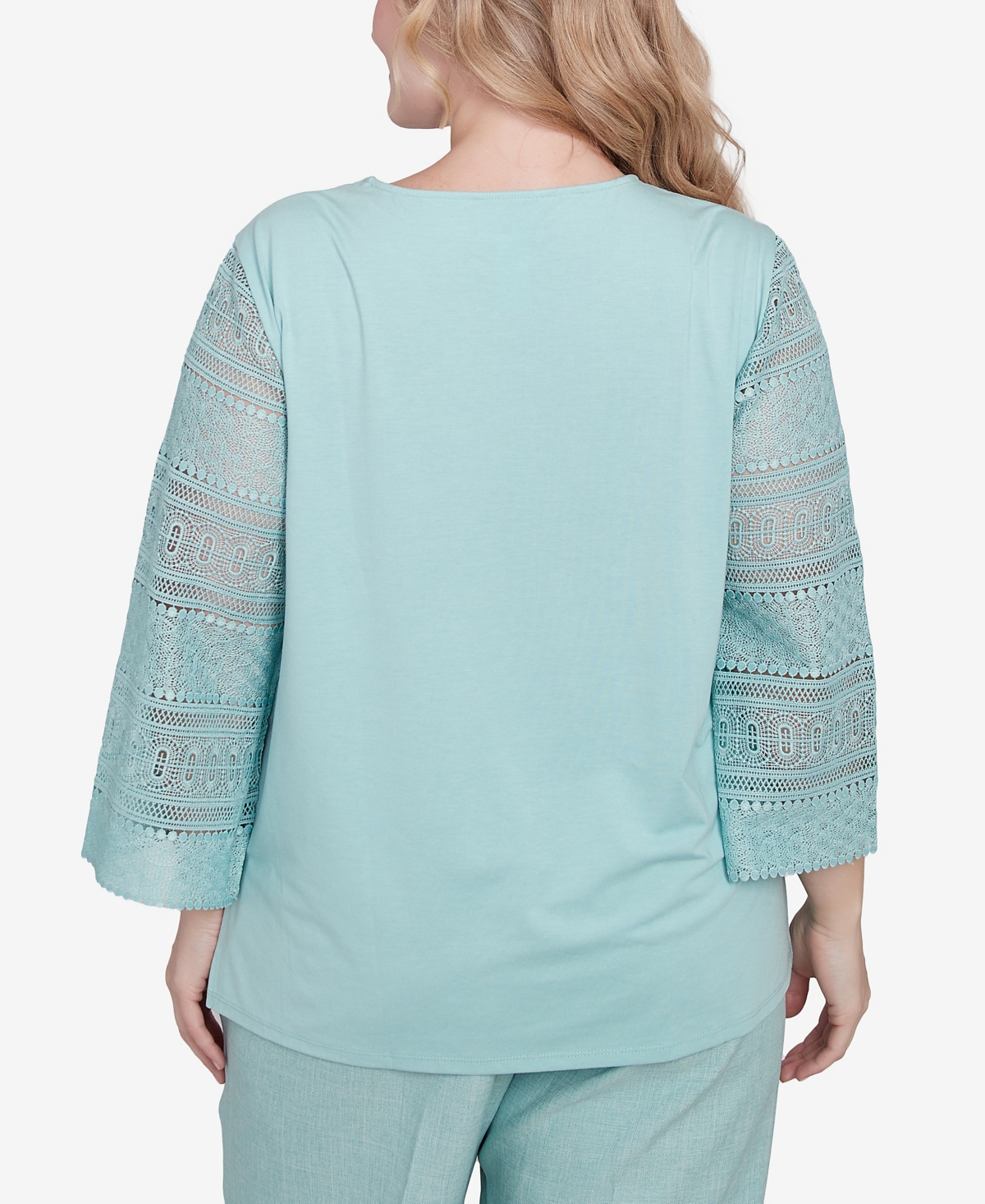 Alfred Dunner Plus Size Kensington Gardens Solid Lace Sleeve Knit Top With Necklace In Pistachio