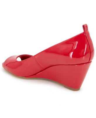 Women's Elinor Mid Wedge Pumps