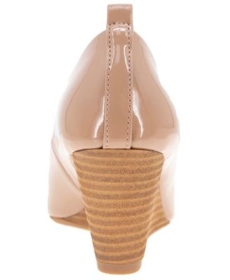 Women's Elinor Mid Wedge Pumps