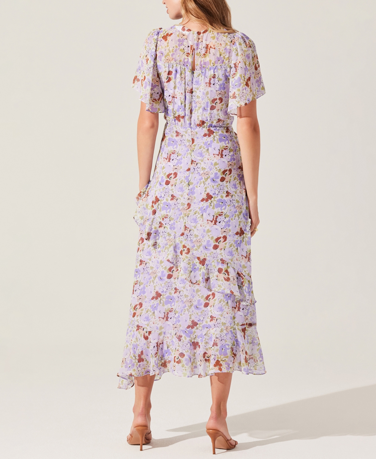 Astr The Label Floramae Floral Ruffle Detail Short Sleeve Midi Dress In Lavender Floral
