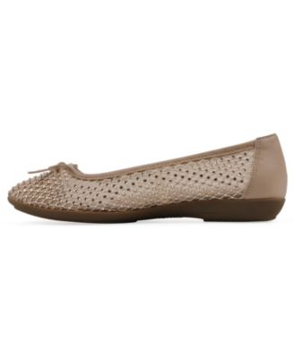 Women's Carlicia Round Toe Ballet Flats