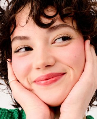 WANDERful World Silky-Soft Powder Blush