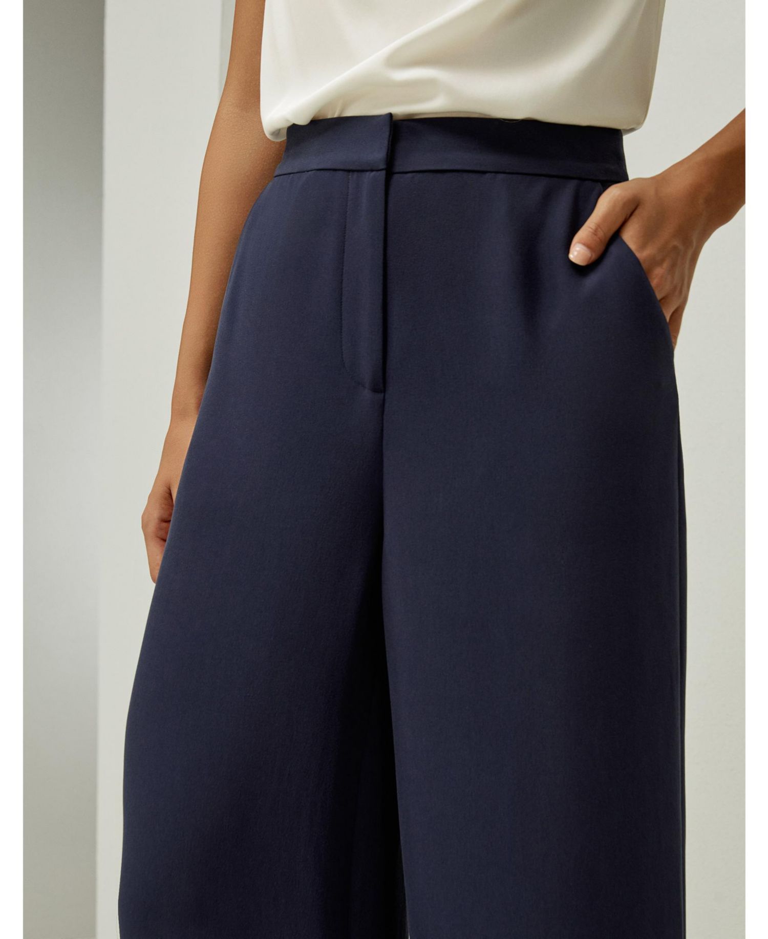 Women's Mid Rise Wide Leg Tailored Silk Pants