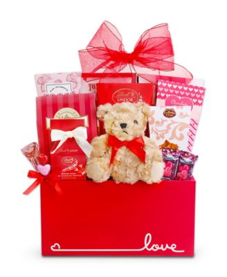 Be My Valentine Gift Basket, 12 Items