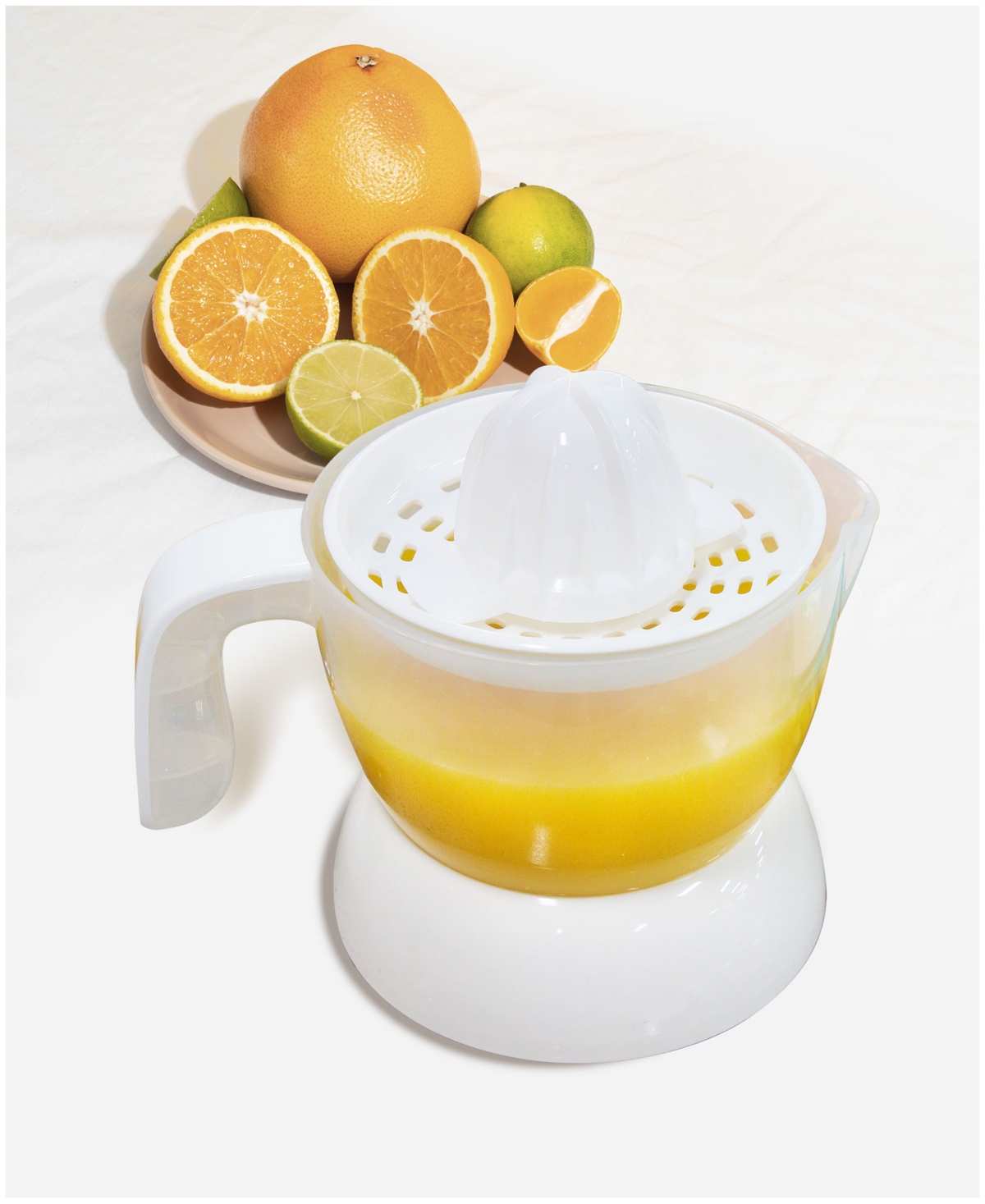 Elite Cuisine 16 Oz. Electric Citrus Juicer In White