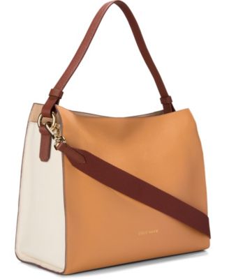 Carryall Medium Shoulder Bag