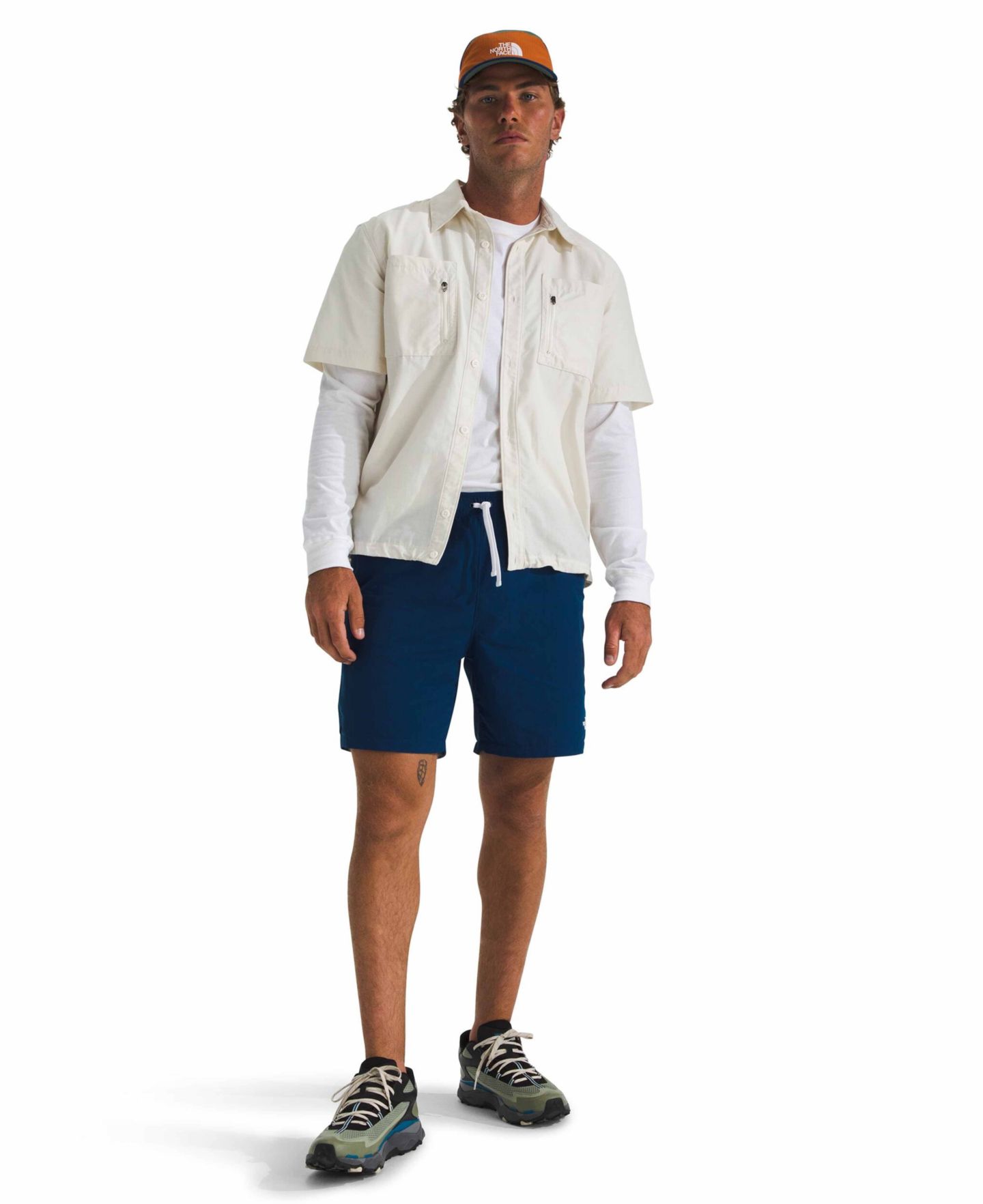 Мужские шорты The North Face Action 2.0 Shorts, цвет: Ягодный — фото 3