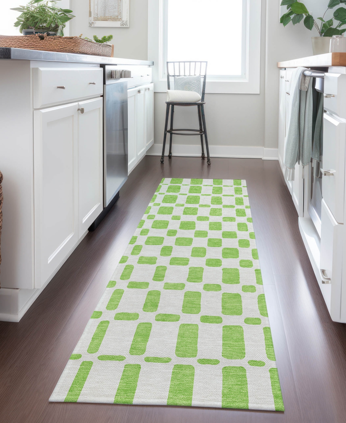 Addison Chantille Acn871 2'3"x7'6" Runner Area Rug In Lime