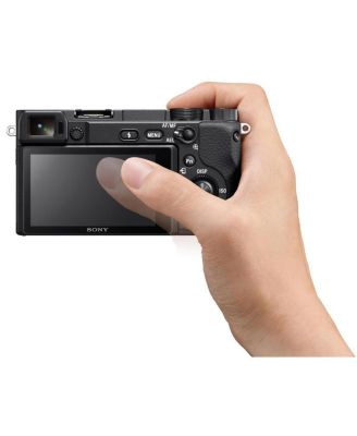 Alpha a6400 Mirrorless Camera with 18-135mm f/3.5-5.6 OSS Lens