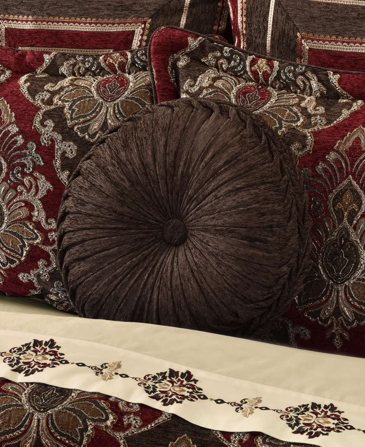 J Queen New York Cerino Tufted Decorative Pillow, 15" Round In Chocolate