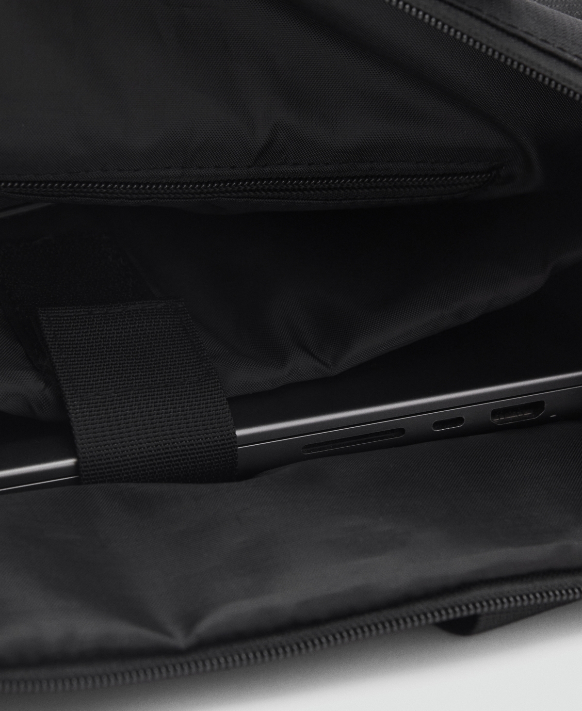MANGO MEN'S POCKETS-DETAIL MULTIFUNCTIONAL BACKPACK 