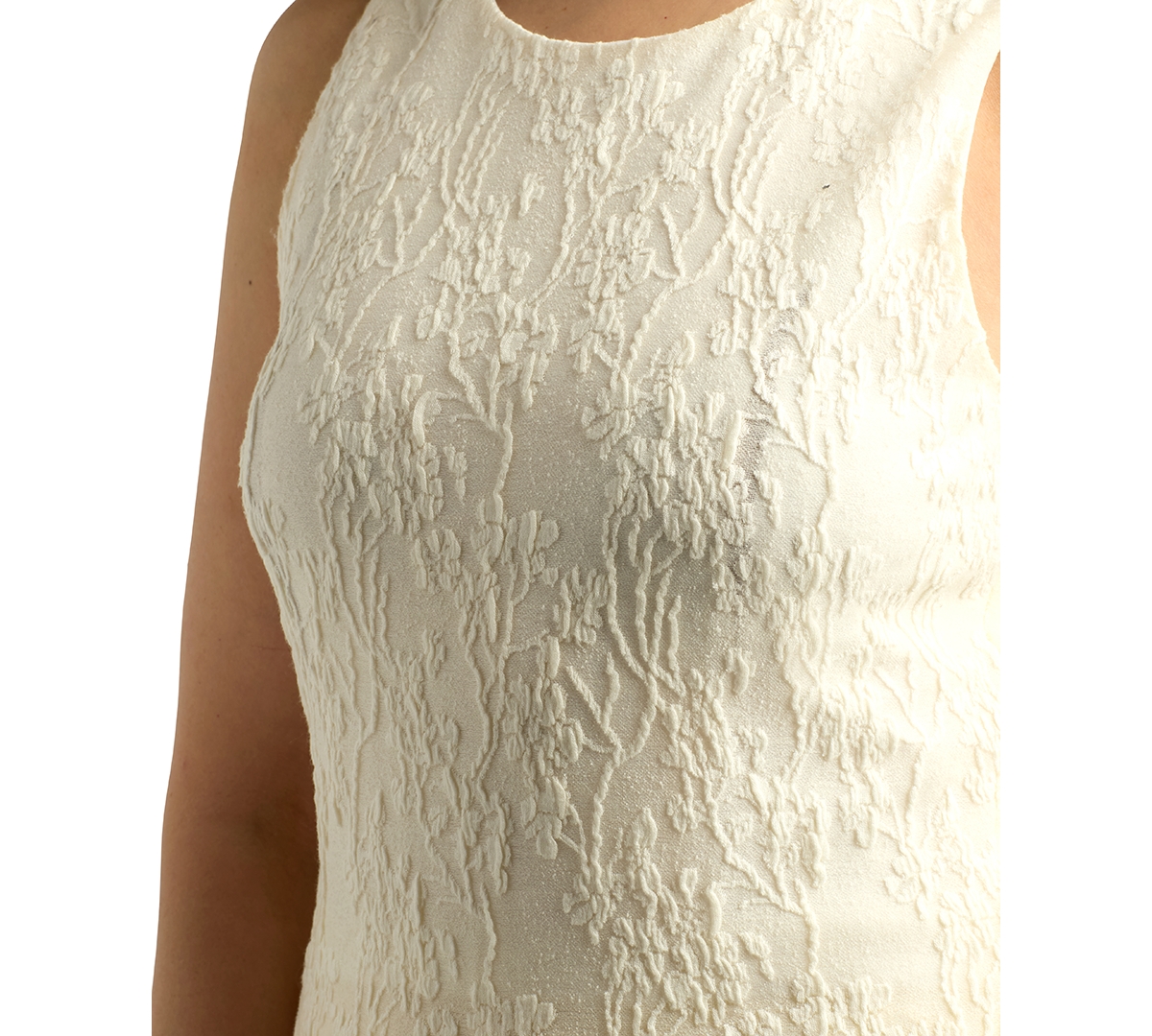 Bcx Juniors' Floral Jacquard Knit Scoop-neck Tank Top In Off White