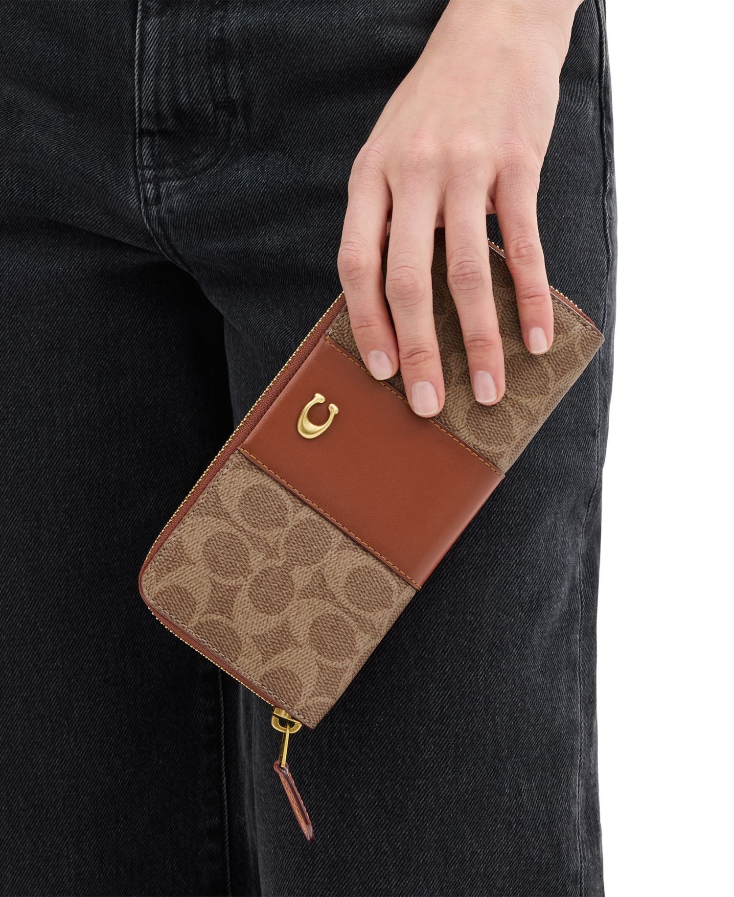 Essential Signature Canvas Slim Accordion Zip Wallet