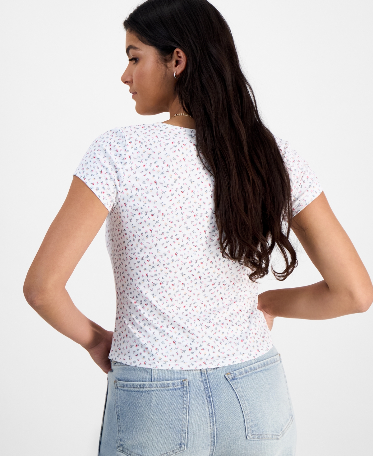 Shop Just Polly Juniors' Ditsy Floral Button-front Top In Ivory,pink Floral