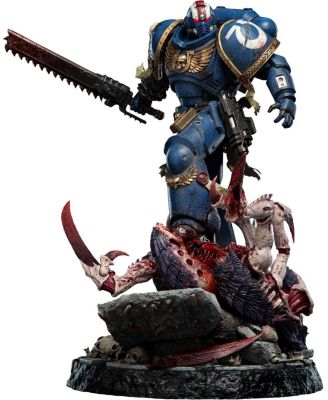 Limited Edition Polystone - Warhammer 40K - Lieutenant Titus 1:6 Scale Statue