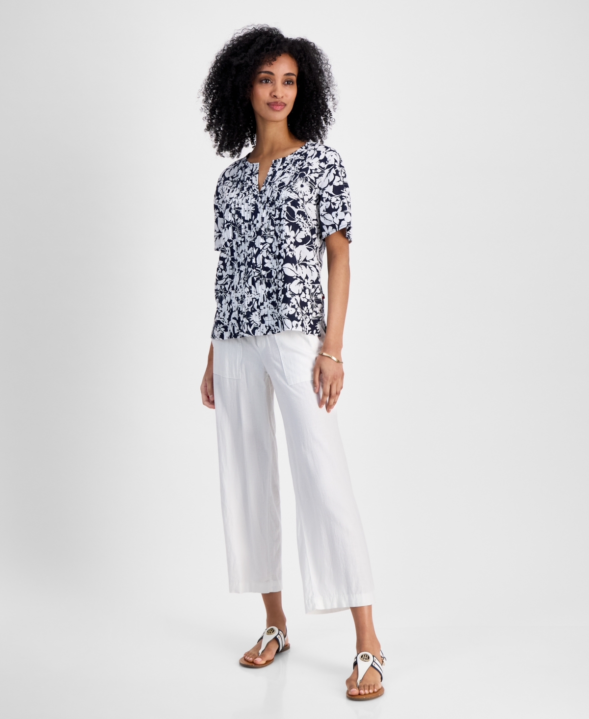 Tommy Hilfiger Women's Floral-print Linen-blend Pintucked Top In Sky Captain,bright White