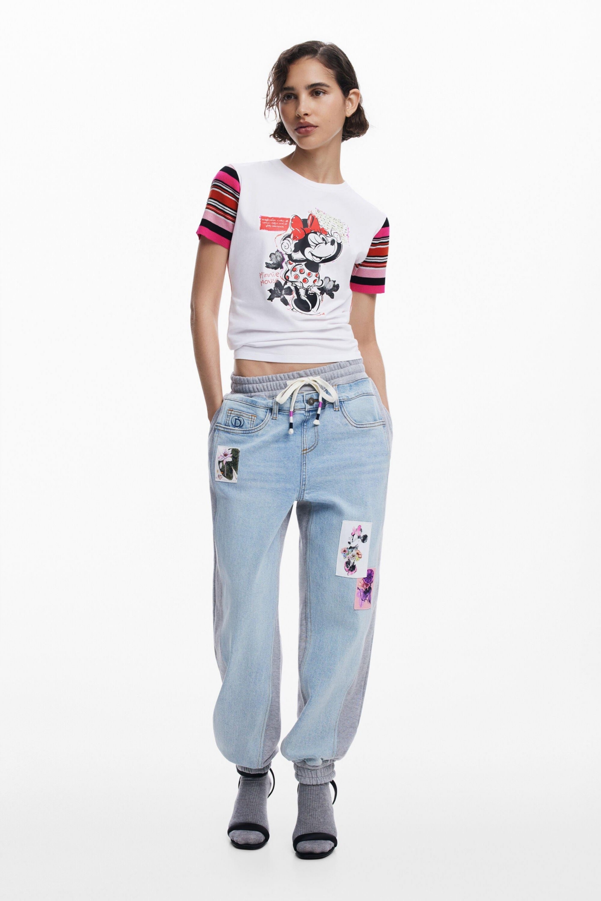 Women's Minnie Mouse Jogger Jeans - Light blue