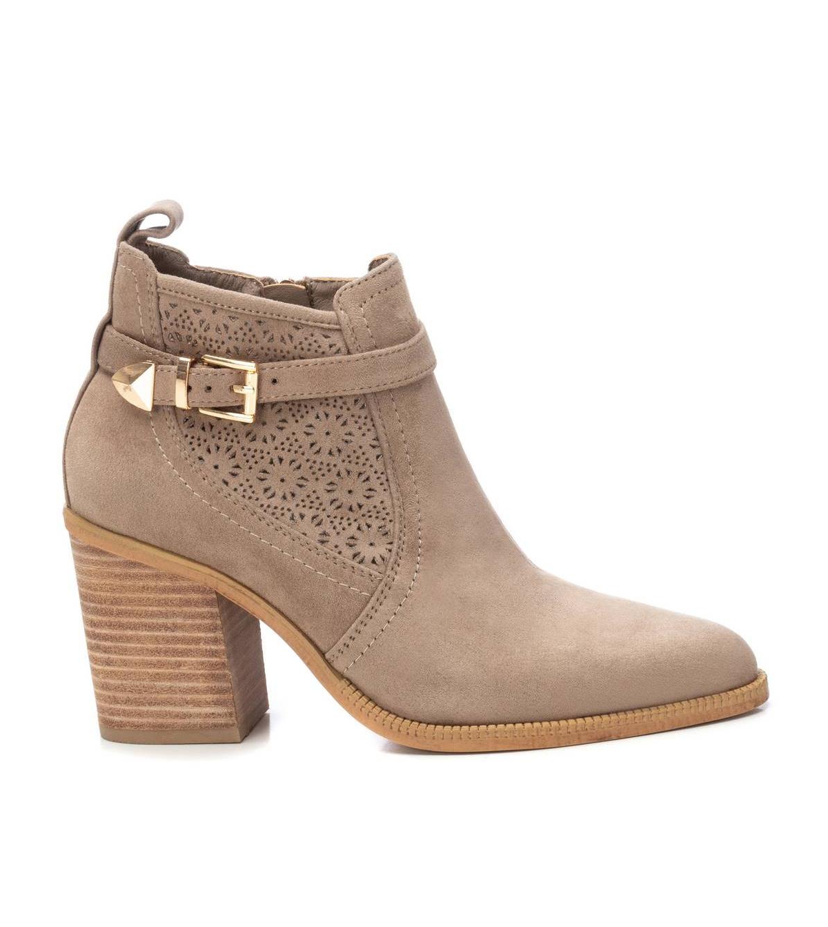 Women's Suede Ankle Booties By Xti - Taupe