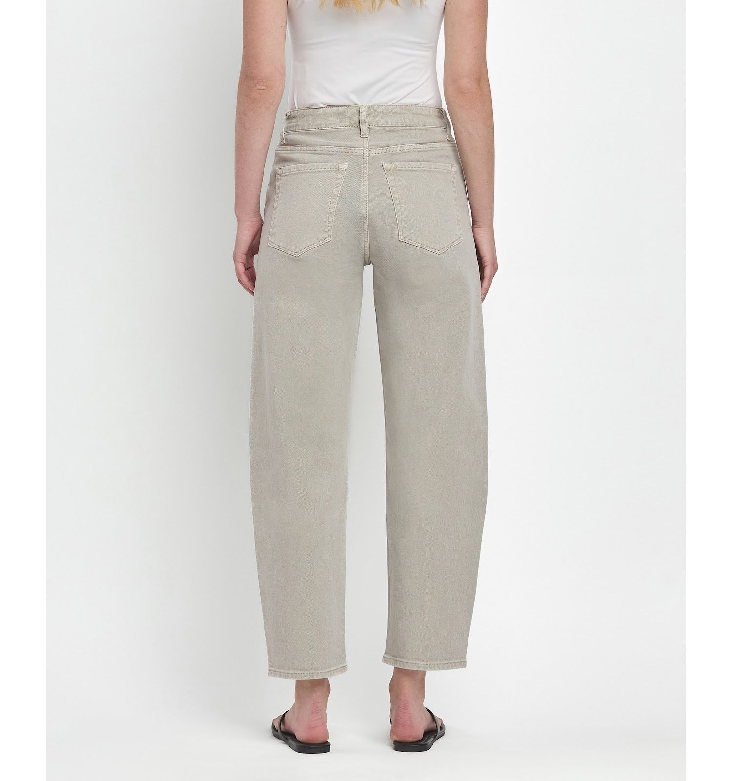 Women's Super High Rise Slim Barrel Jeans
