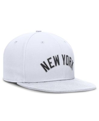 Men's White New York Yankees True Performance Fitted Hat