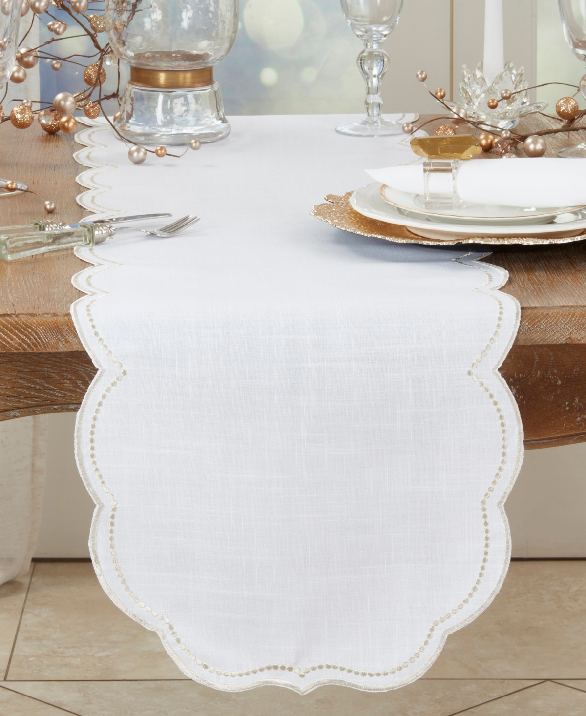 Saro Lifestyle Embroidered Polka Dot Table Runner, 16" X 70" In Champagne