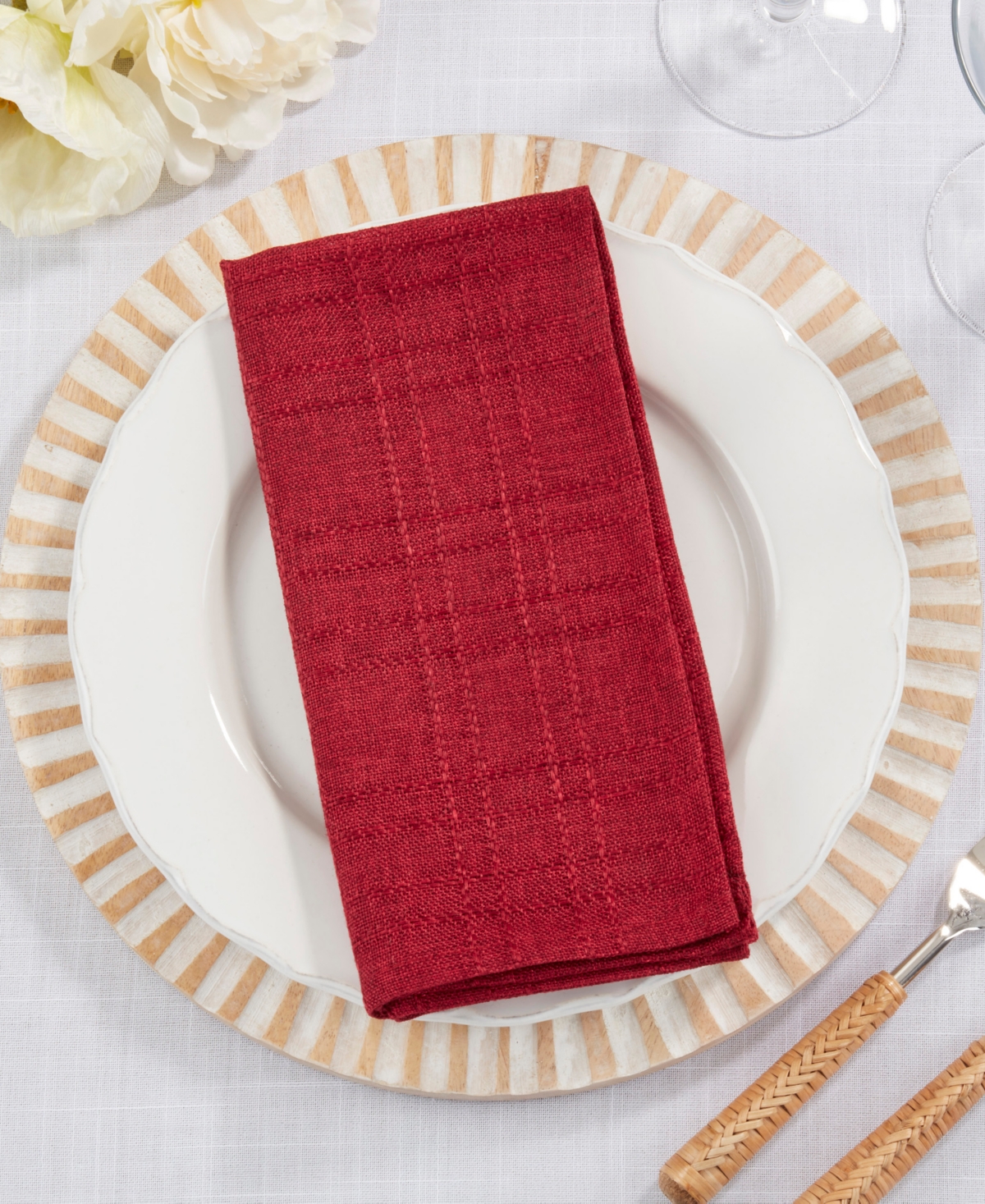 Saro Lifestyle Refined Stitched Plaid Napkin, Set Of 4 In Burgundy