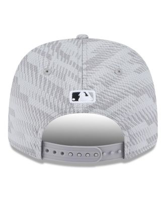 Men's Gray Chicago White Sox 2025 MLB Clubhouse 9SEVENTY Stretch-Snap Hat