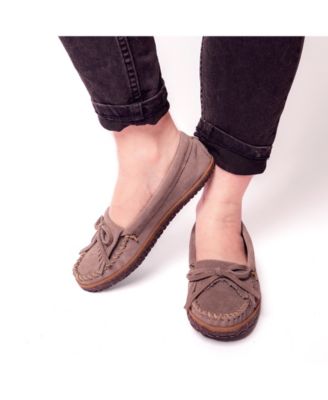 Women's Kilty Tread Moccasin