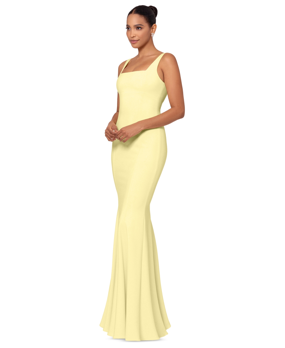 BETSY & ADAM WOMEN'S SQUARE-NECK SLEEVELESS GOWN 