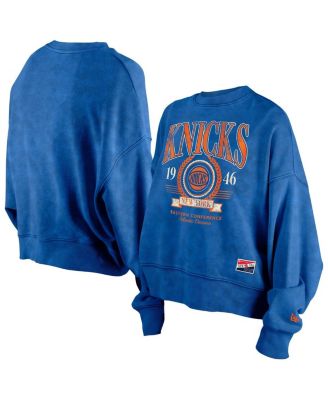 New Era - Women's Blue New York Knicks Hardwood Classics Enzyme Wash Oversized Boxy Pullover Sweatshirt