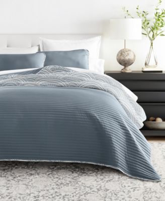 Scallop Reversible 3-Pc. Lightweight Quilt Set, Full/Queen