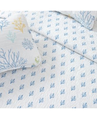 Pastel Coral Pattern Microfiber Quilt Set With Shams