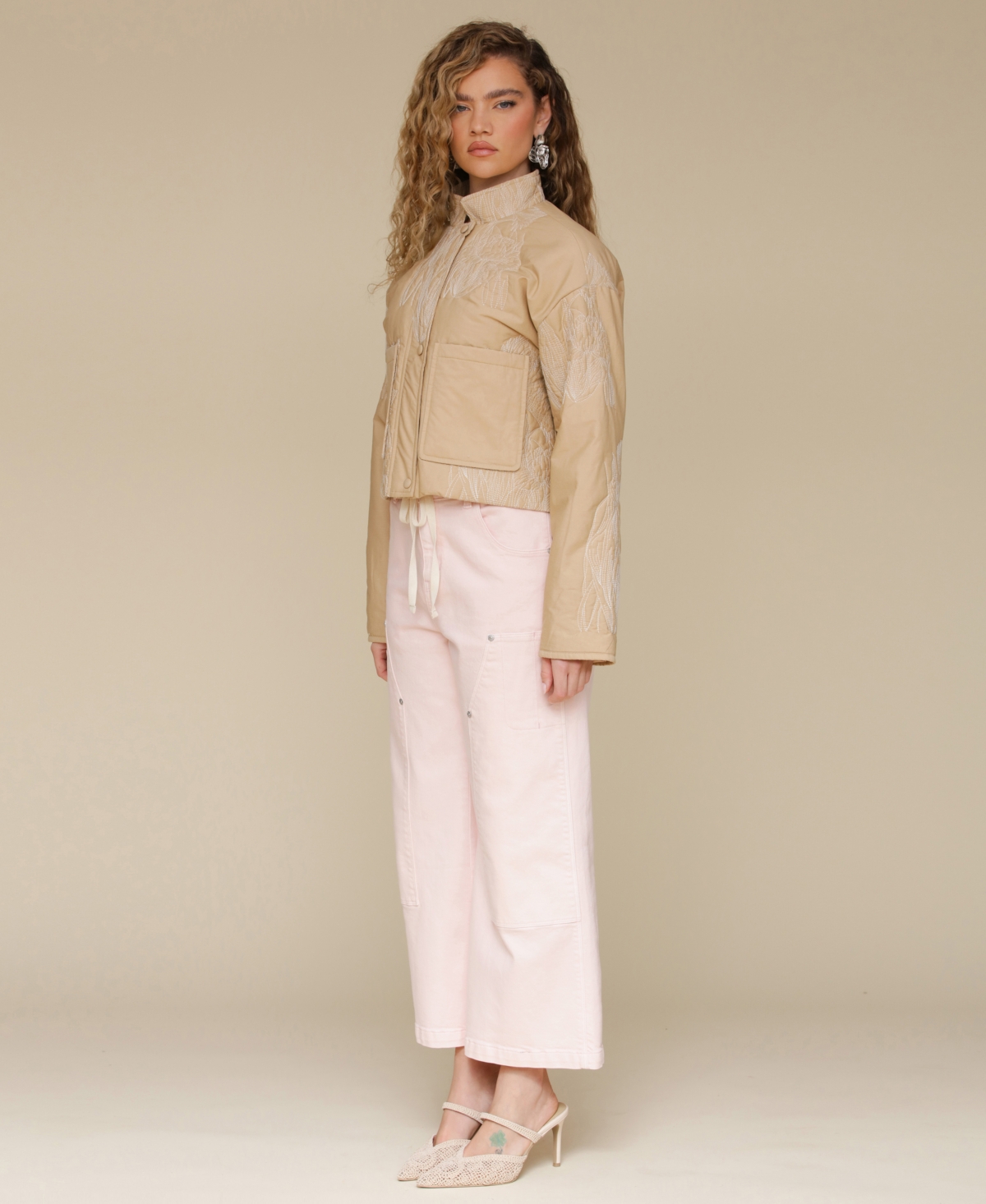 Shop Avec Les Filles Women's Cotton Embroidered Cropped Jacket In Tan,ivory Quilting