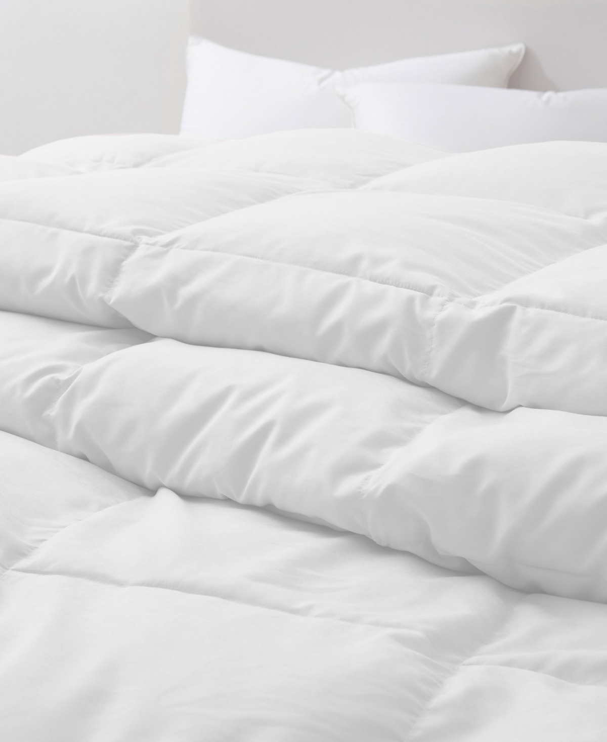 Unikome Ultra Soft Goose Down And Feather Fiber Comforter, California King