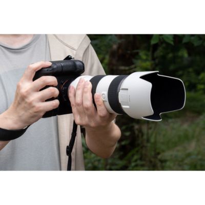 LA-EA5 35mm Full-Frame A-Mount Lens Adapter for E-Mount Cameras