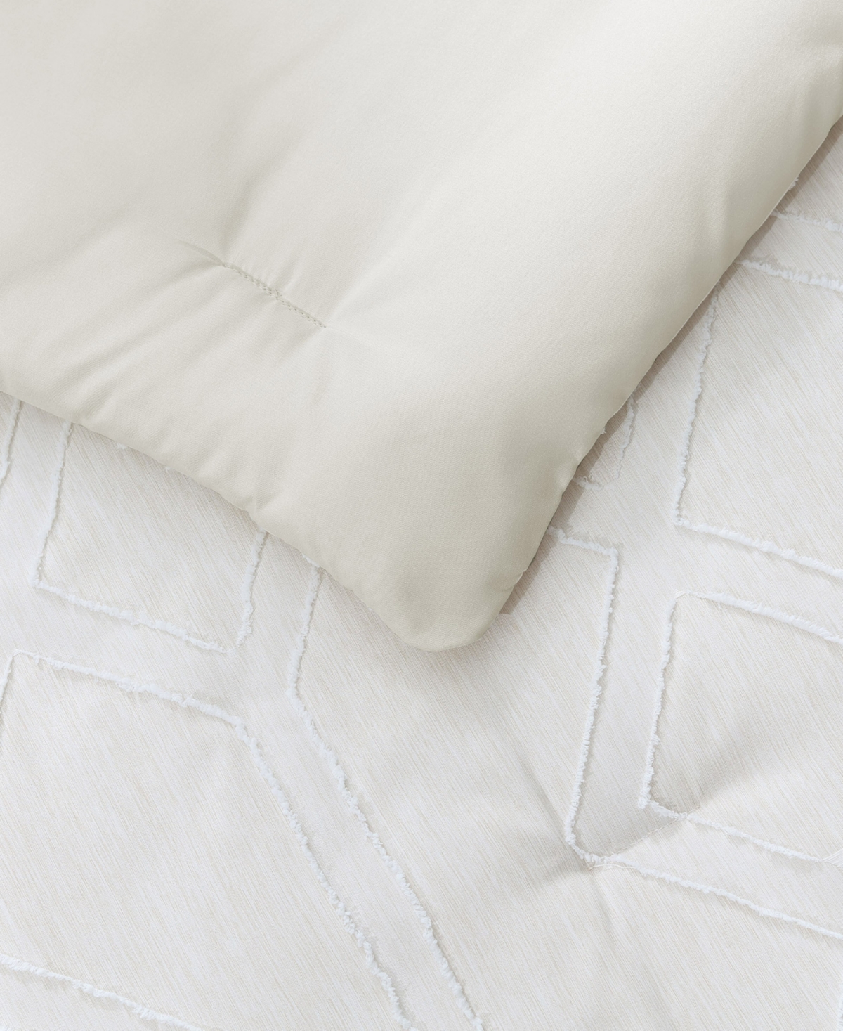 Unikome All Season Textured Jacquard Down Alternative Comforter, Full/queen In White
