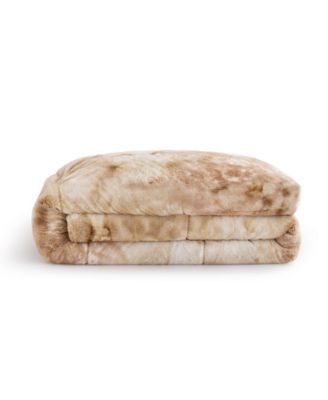 Reversible Medium Weight Plush Faux Fur Comforter, King