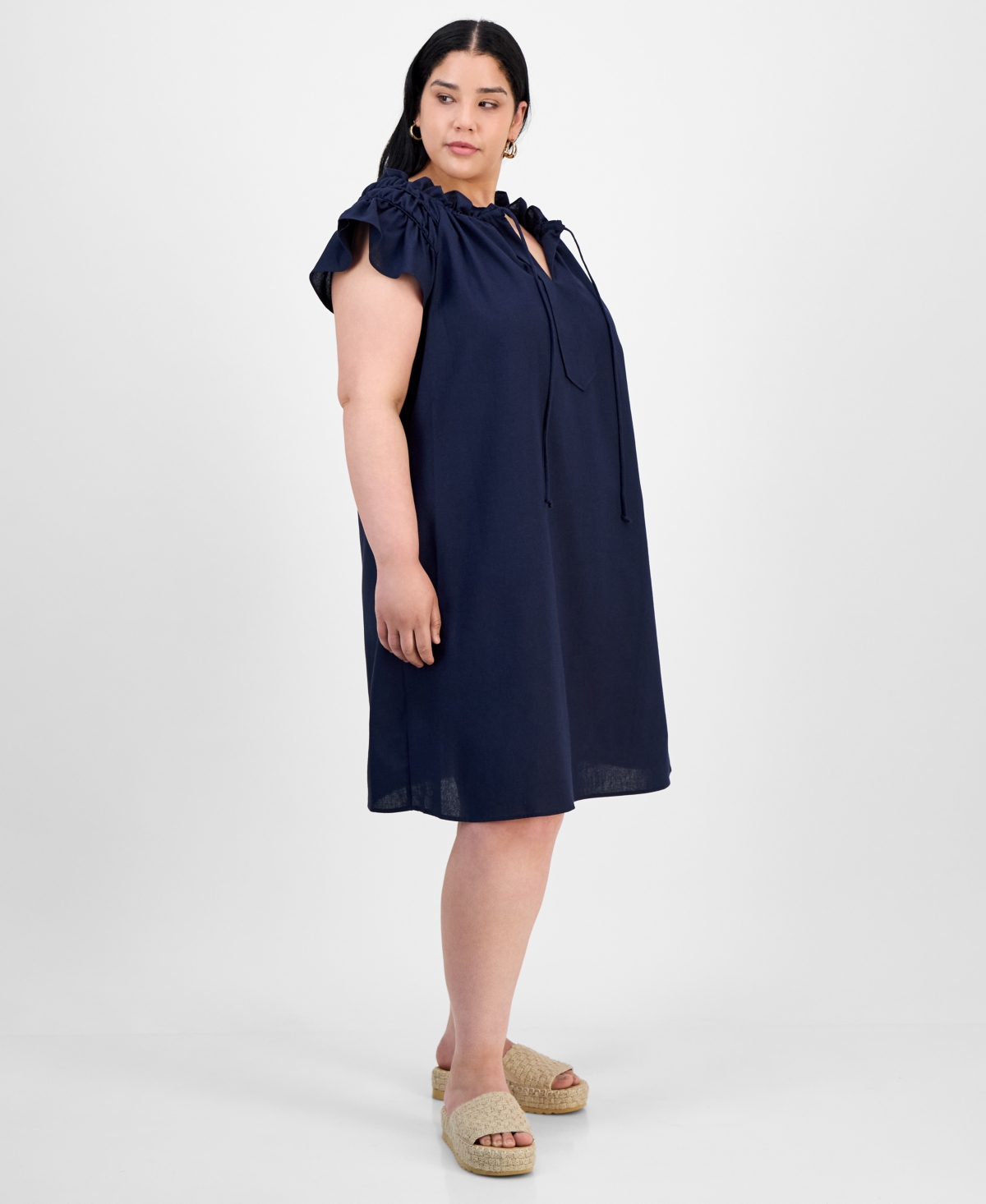 ROBBIE BEE PLUS SIZE FLUTTER-SLEEVE TIE-NECK SHIFT DRESS 