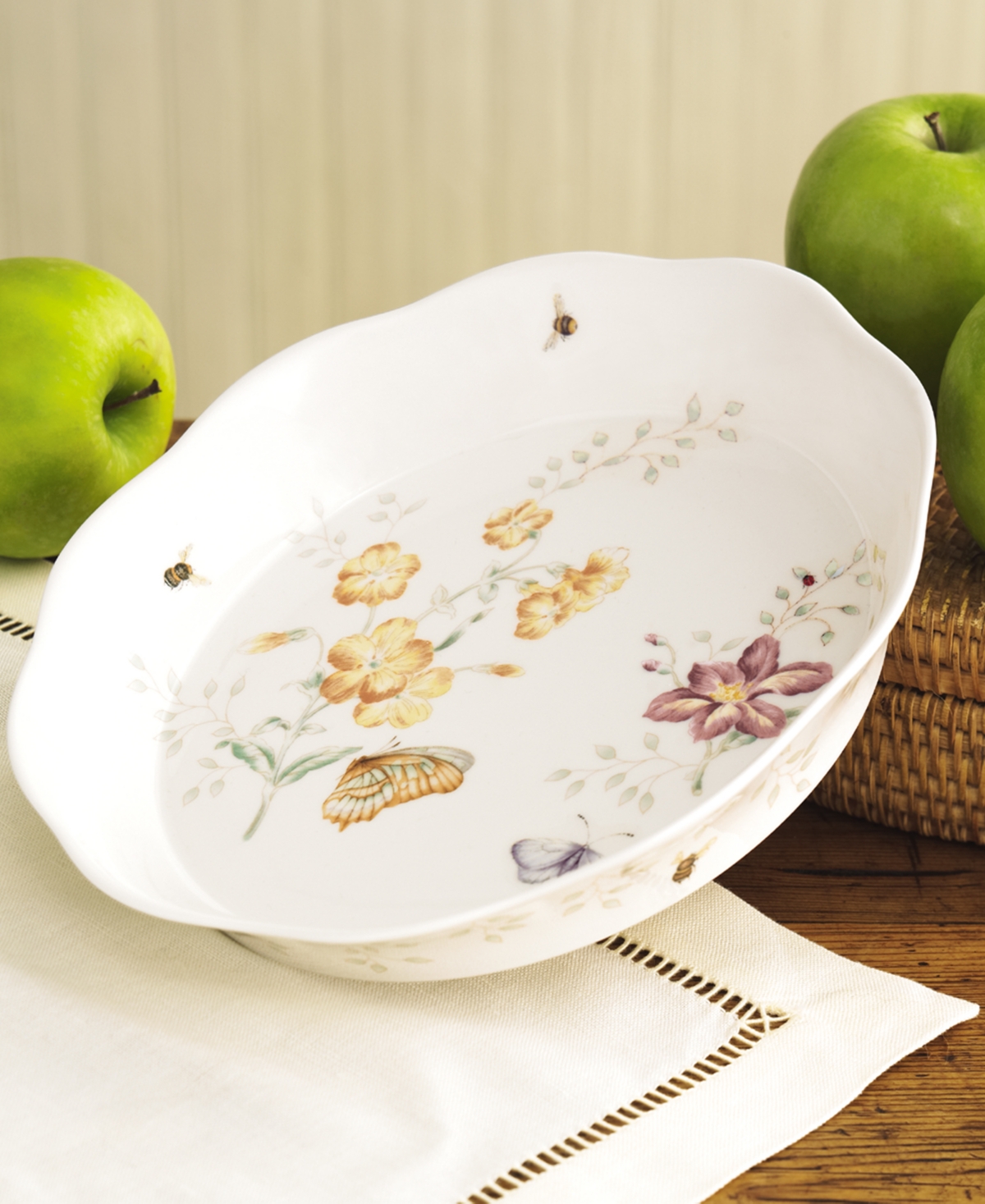 Lenox Butterfly Meadow Pie Dish In White W,multi-color Design