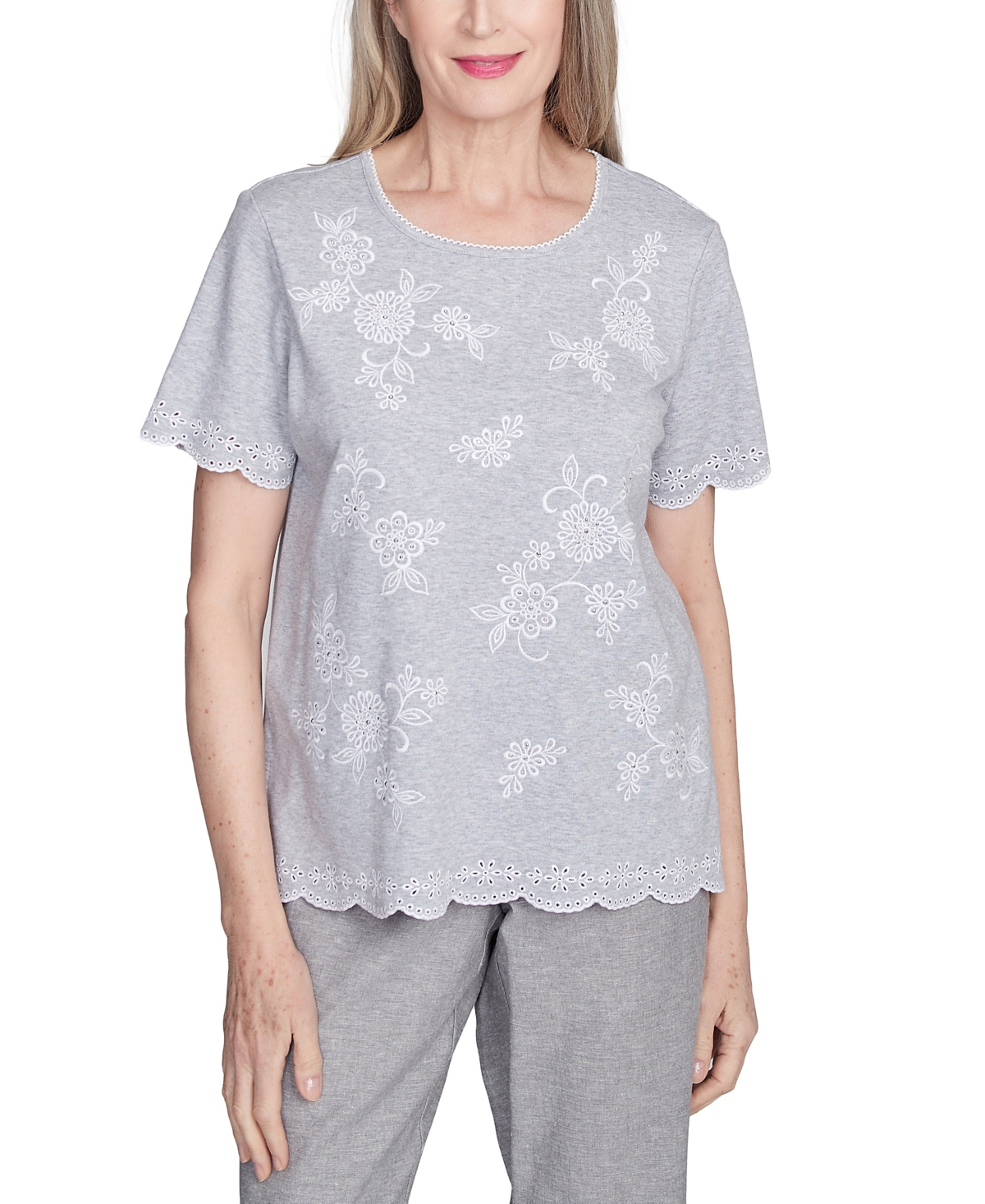 Women's Crystal Springs Embroidered Tossed Flower Crew Neck T-Shirt - Grey