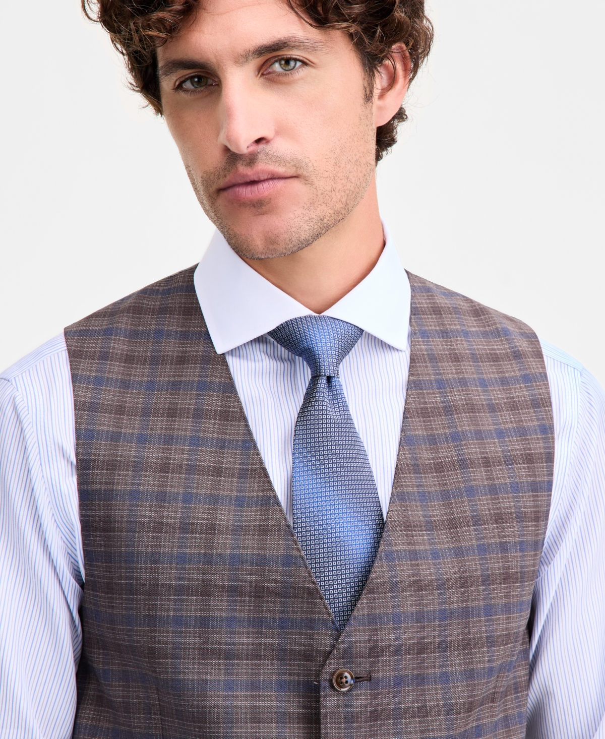 Tayion Collection Men's Classic-fit Plaid Suit Separate Vest In Multi