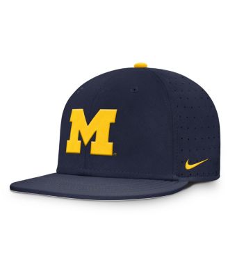 Nike - Men's Navy Michigan Wolverines On-Field Dugout True Performance Fitted Hat